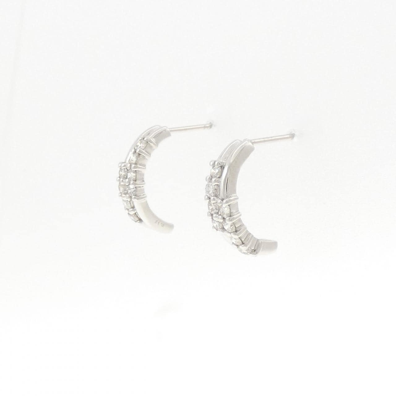 PT900 ダイヤモンド ピアス 0.30CT