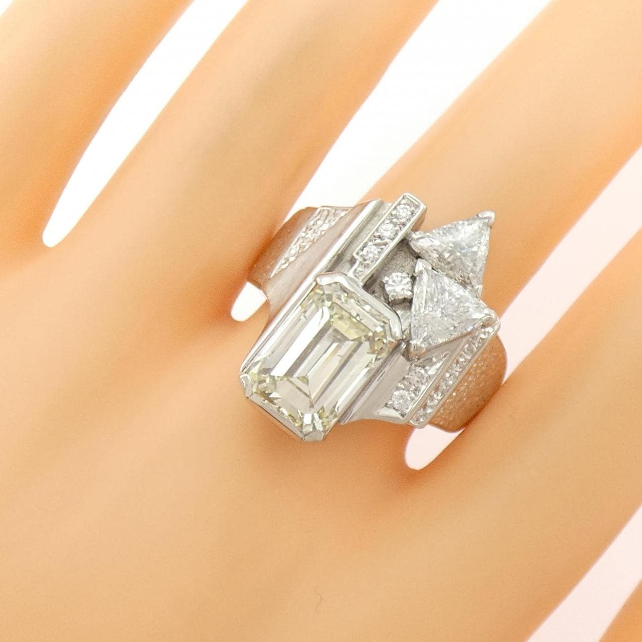 石川暢子 ダイヤモンド リング 6.07CT