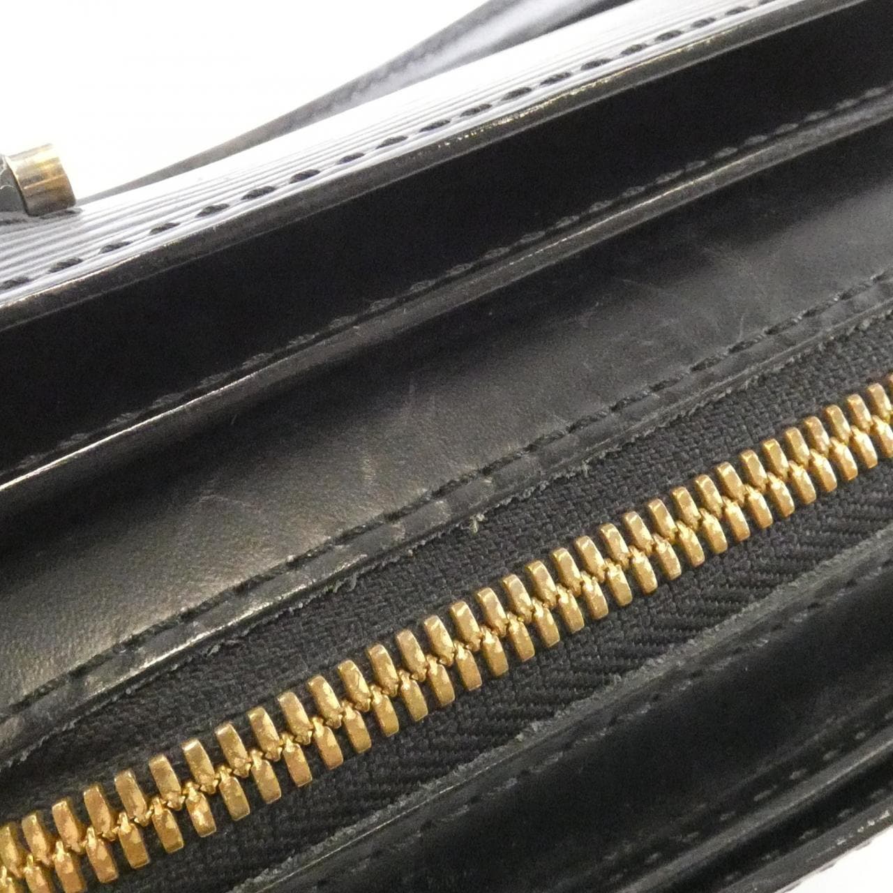 ルイヴィトン エピ ポンヌフ M52052 バッグ