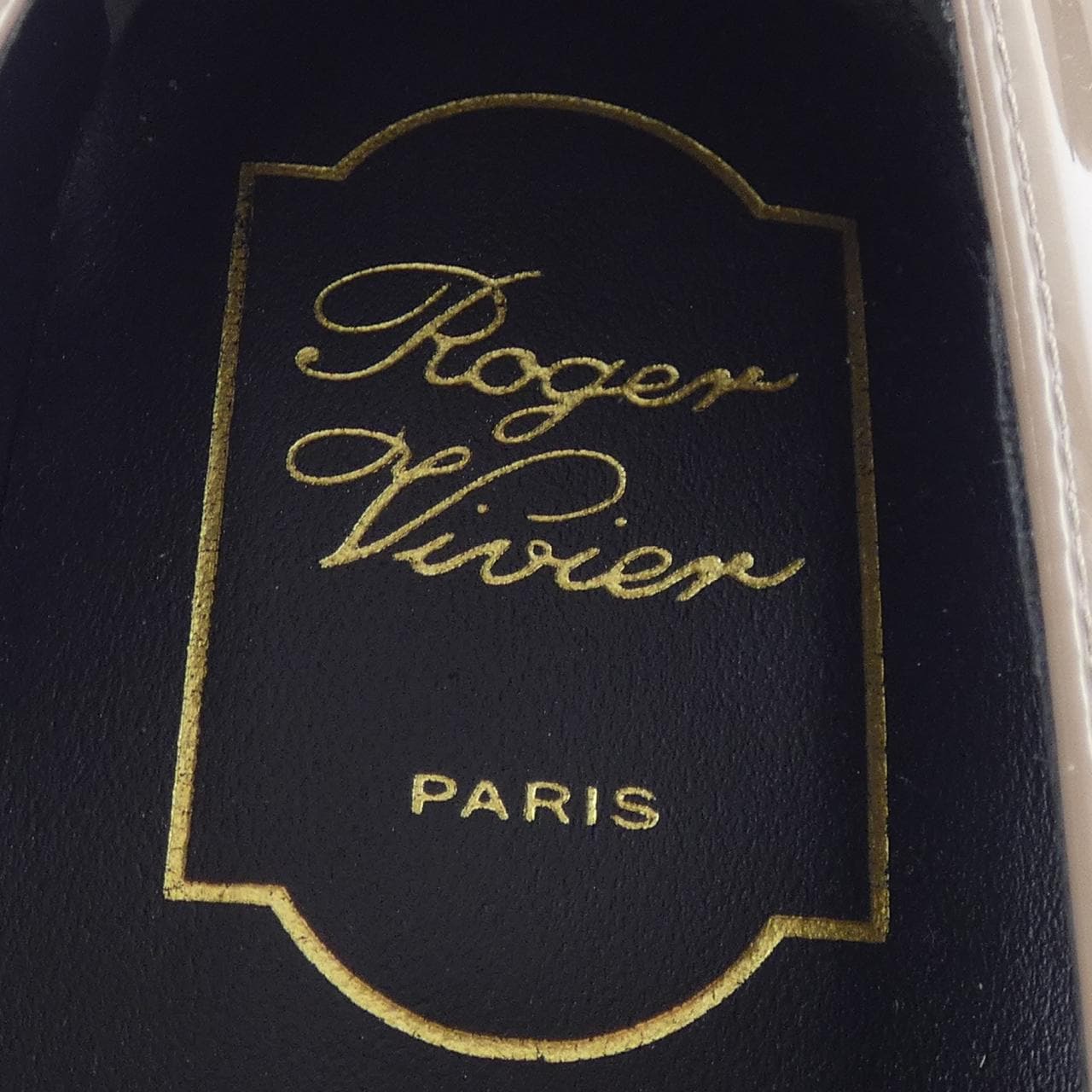 ロジェヴィヴィエ ROGER VIVIER パンプス