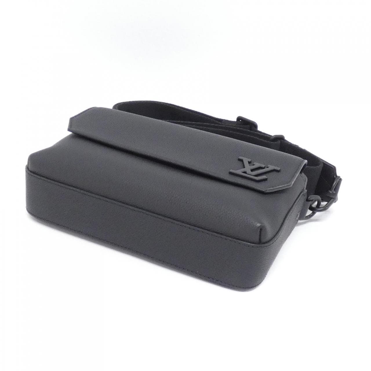 LOUIS VUITTON LV Aerogram Fastline 郵差包 M22482 肩背包