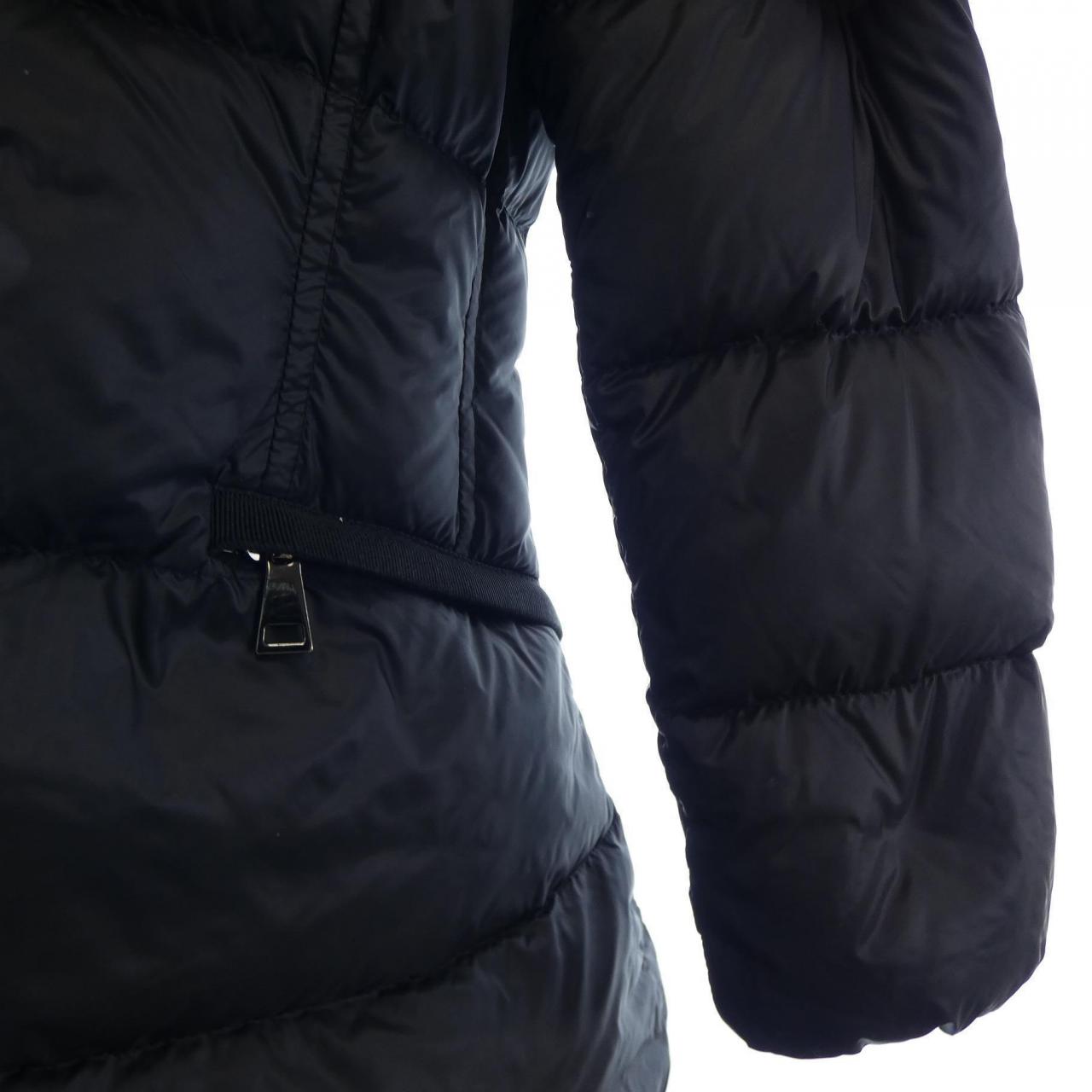 モンクレール MONCLER ダウンジャケット