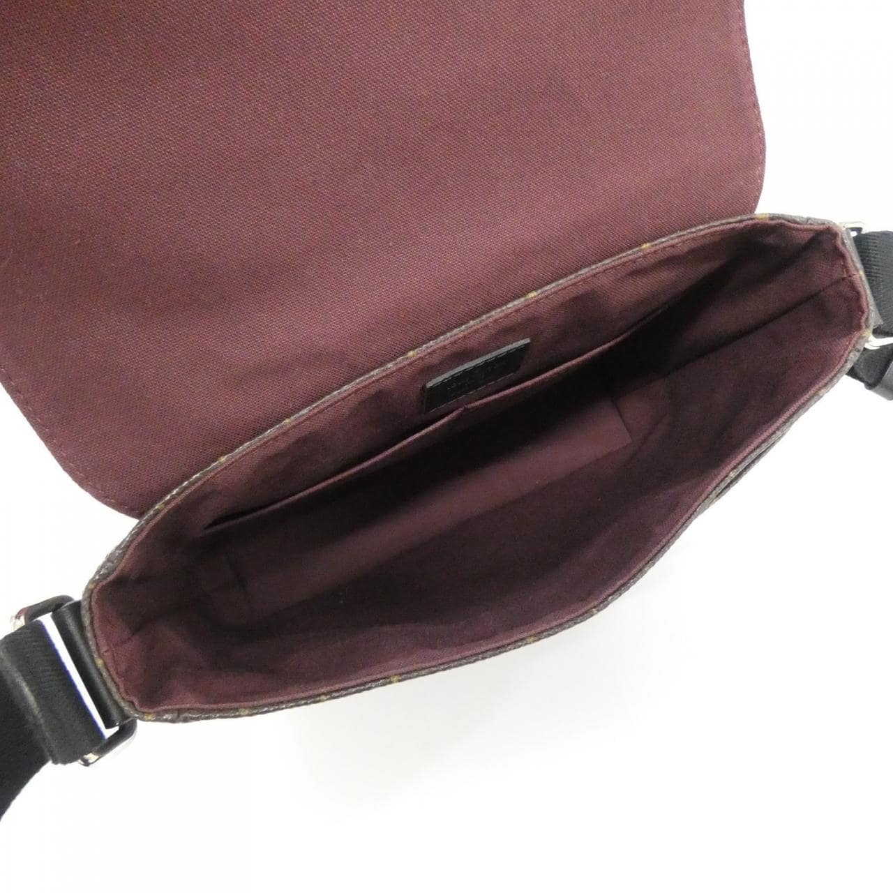 ルイヴィトン モノグラム マカサー ディストリクト PM M40935 ショルダーバッグ