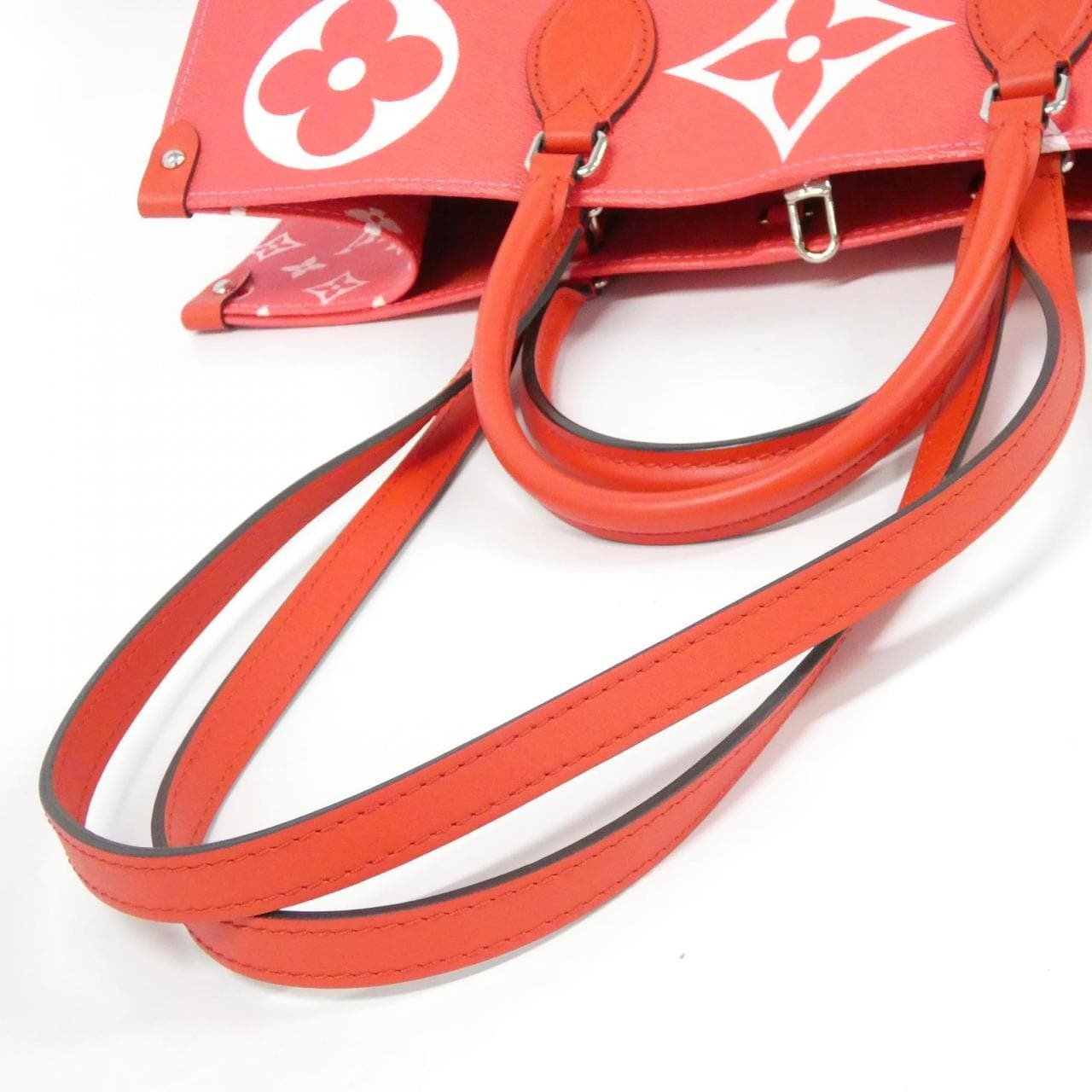 ルイヴィトン LVエスカル オンザゴー GM M45121 バッグ