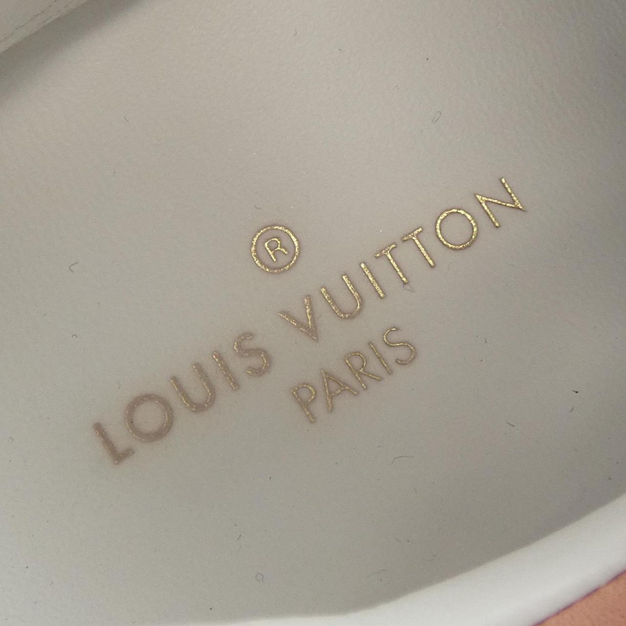 ルイヴィトン LOUIS VUITTON ランアウェイライン スニーカー