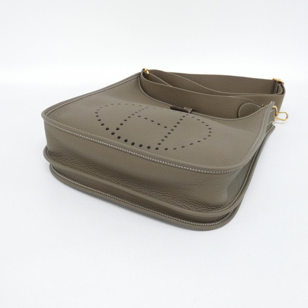 【未使用品】エルメス エヴリン3 PM 056277CC ショルダーバッグ
