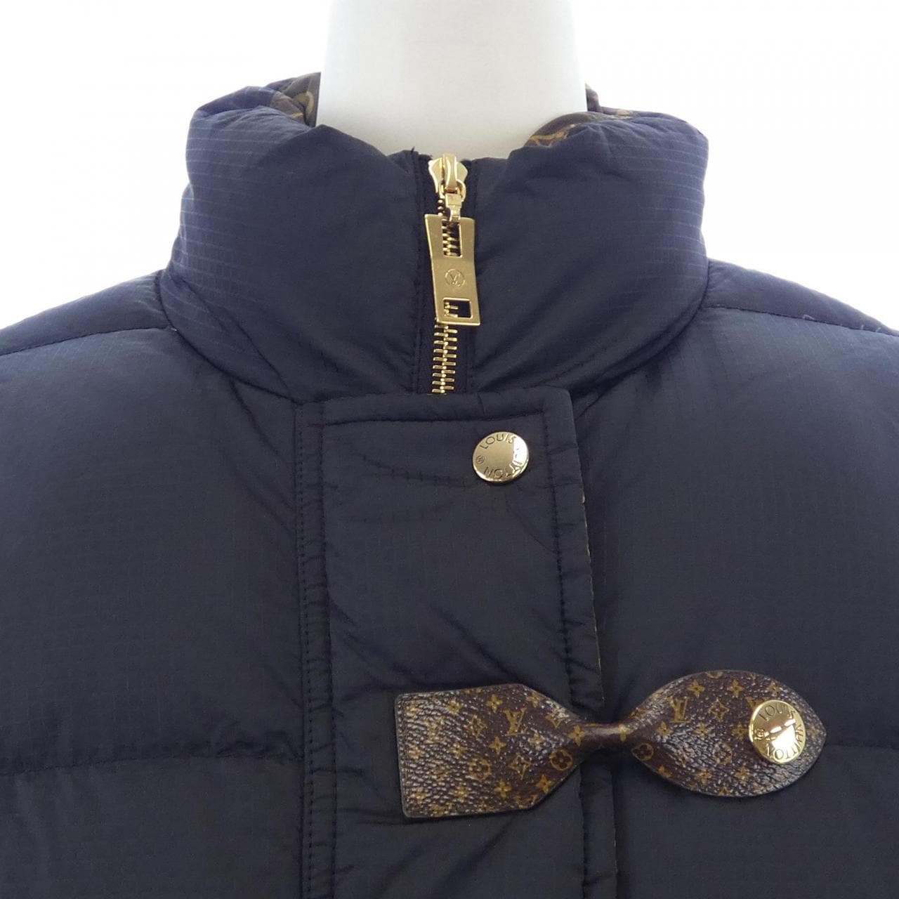 ルイヴィトン LOUIS VUITTON モノグラムアクセントピロウパファ FMOW17E54 ダウンジャケット