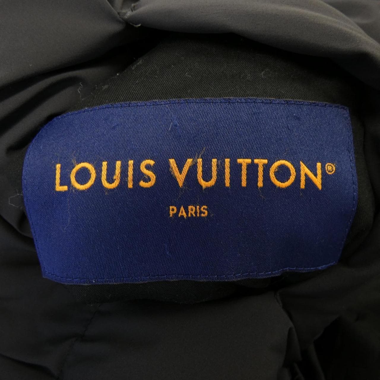 ルイヴィトン LOUIS VUITTON HLB45WAB2 ダウンジャケット
