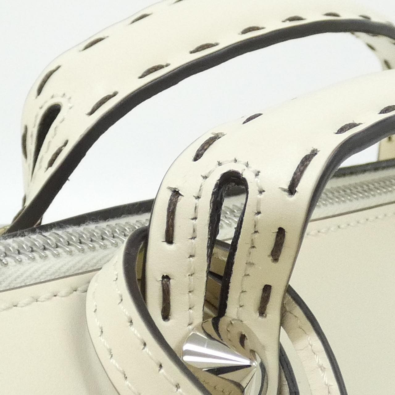 フェンディ バイ ザ ウェイ ミディアム 8BL146 AC9L バッグ