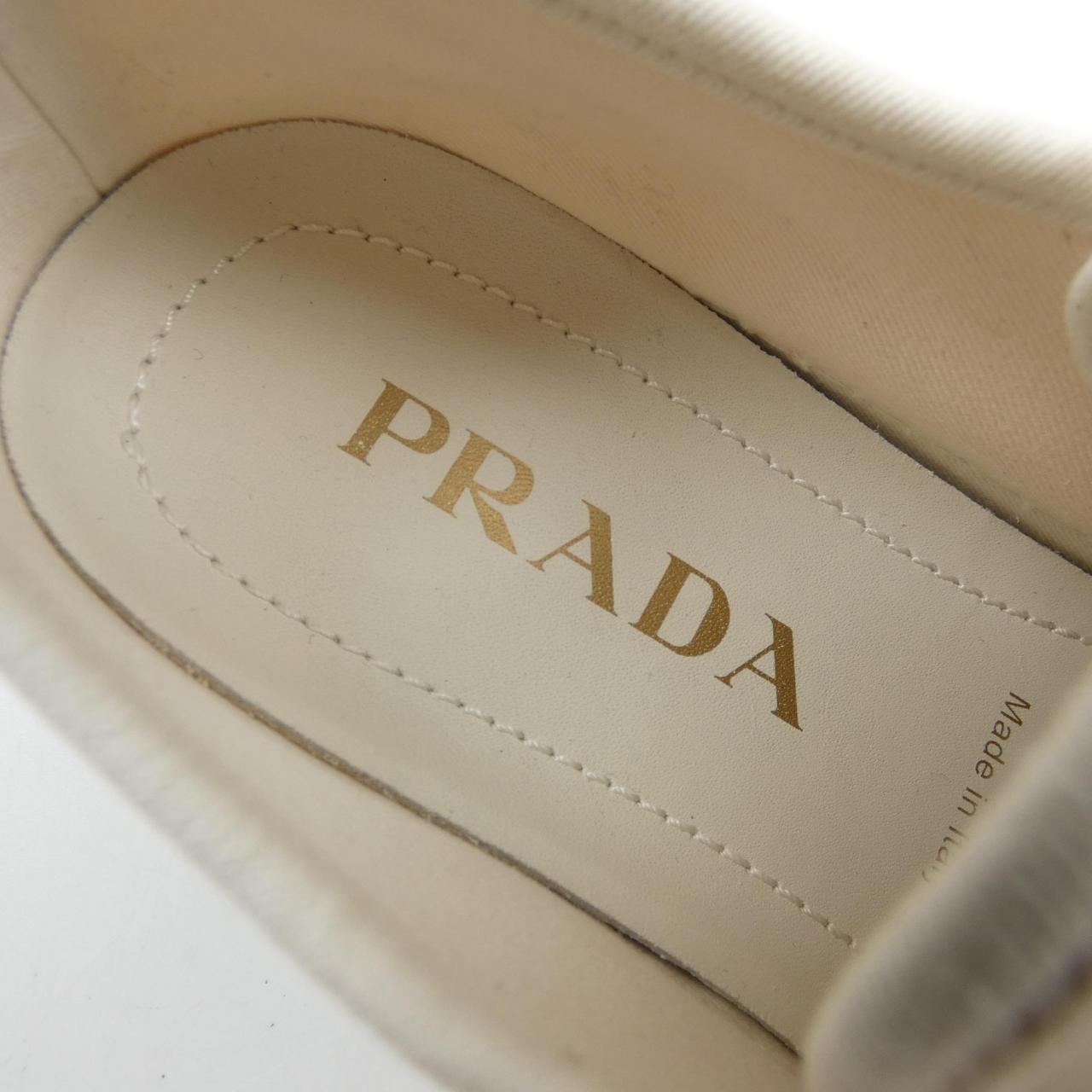プラダ PRADA スニーカー