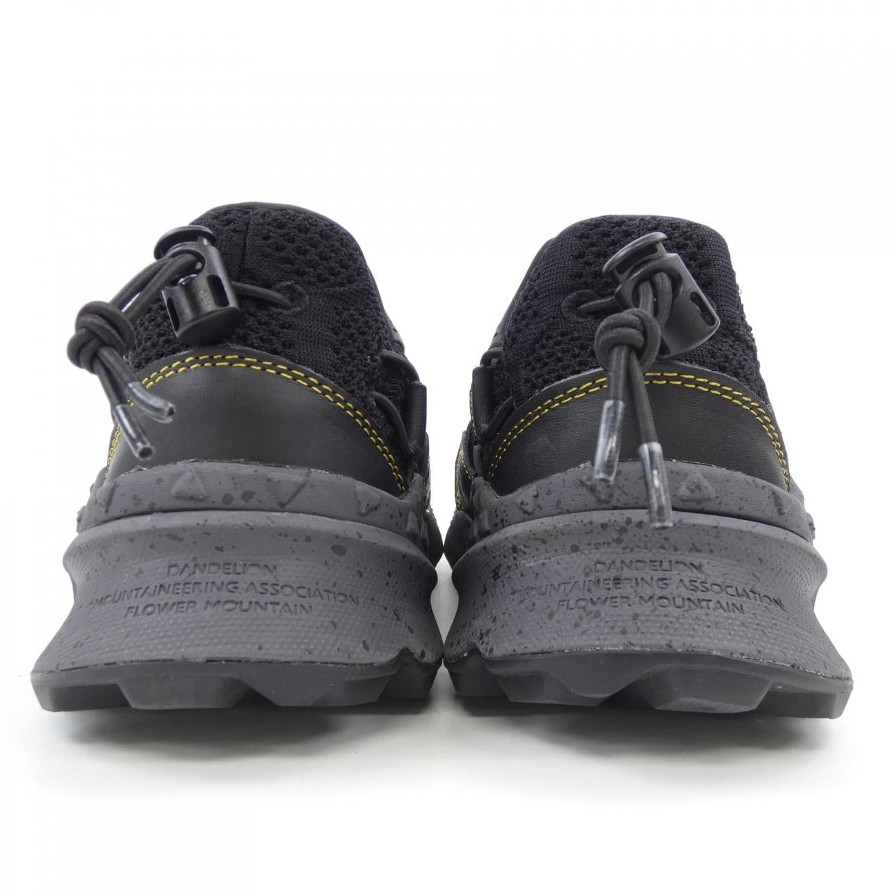 FlowerMountain スニーカー