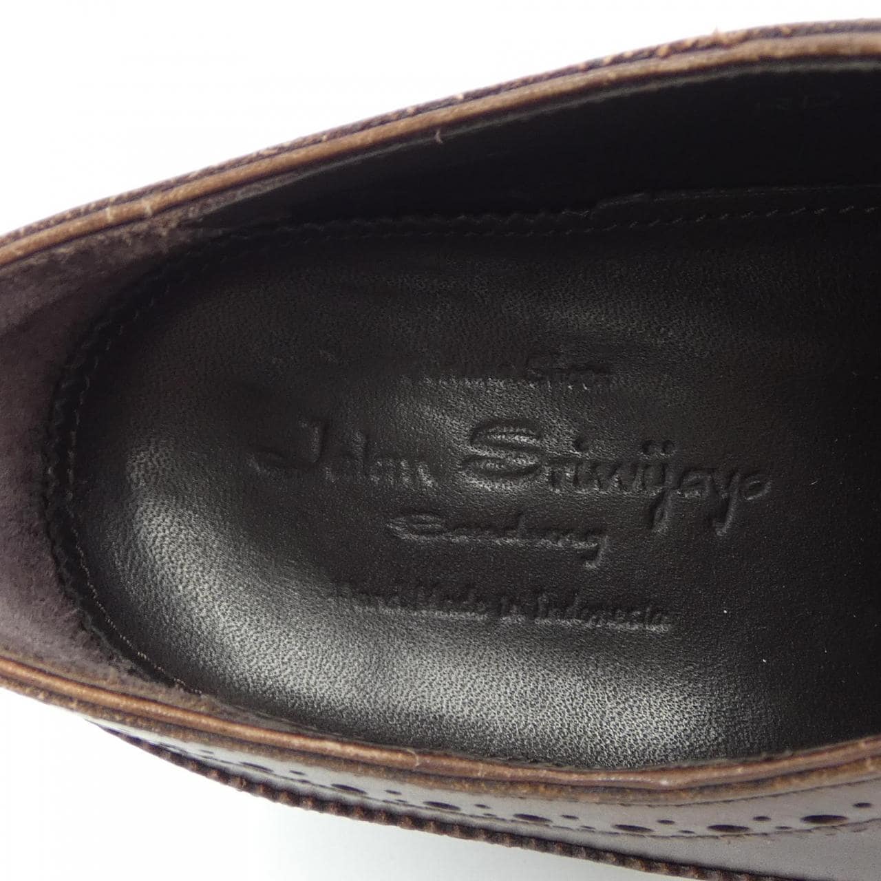 JALAN SRIWIJAYA dress shoes