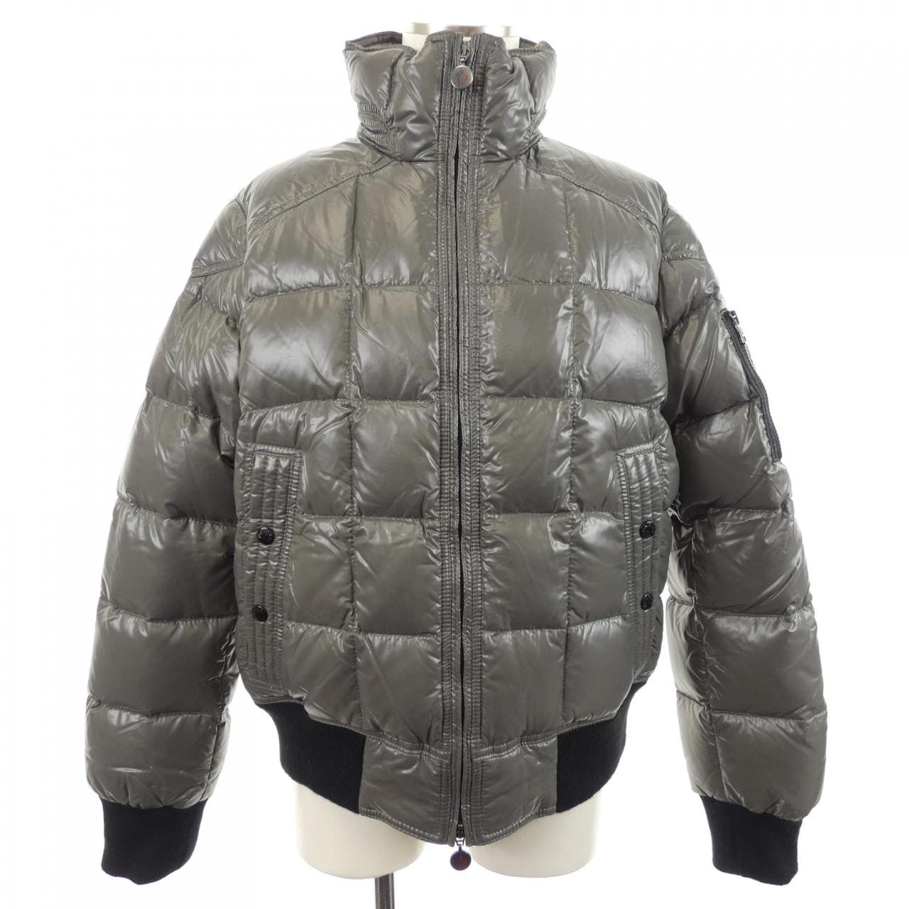 モンクレール MONCLER 41399/50 AUBURN ダウンジャケット