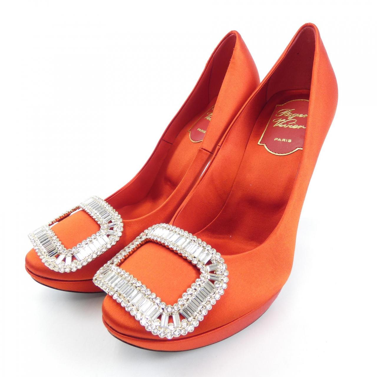 ROGER VIVIER VIVIER 泵