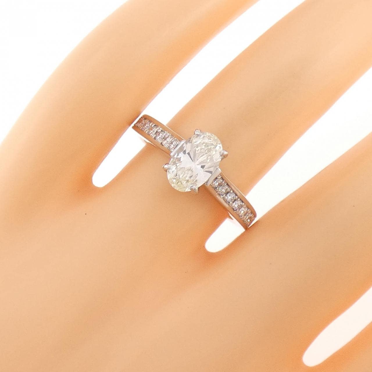 PT900 ダイヤモンド リング 1.014CT M SI1 オーバルカット
