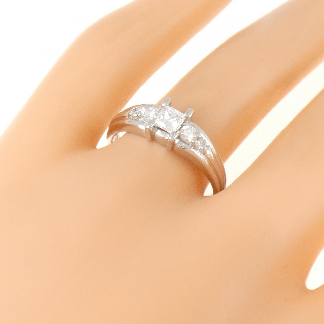 PT900 ダイヤモンド リング 0.28CT