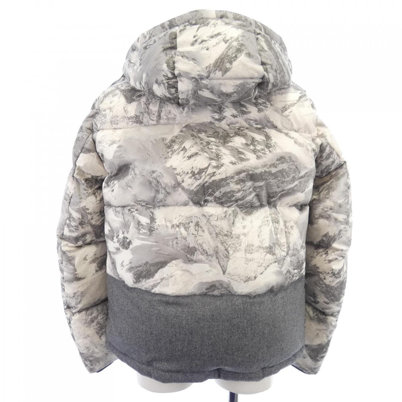 モンクレール MONCLER EVETTES ダウンジャケット