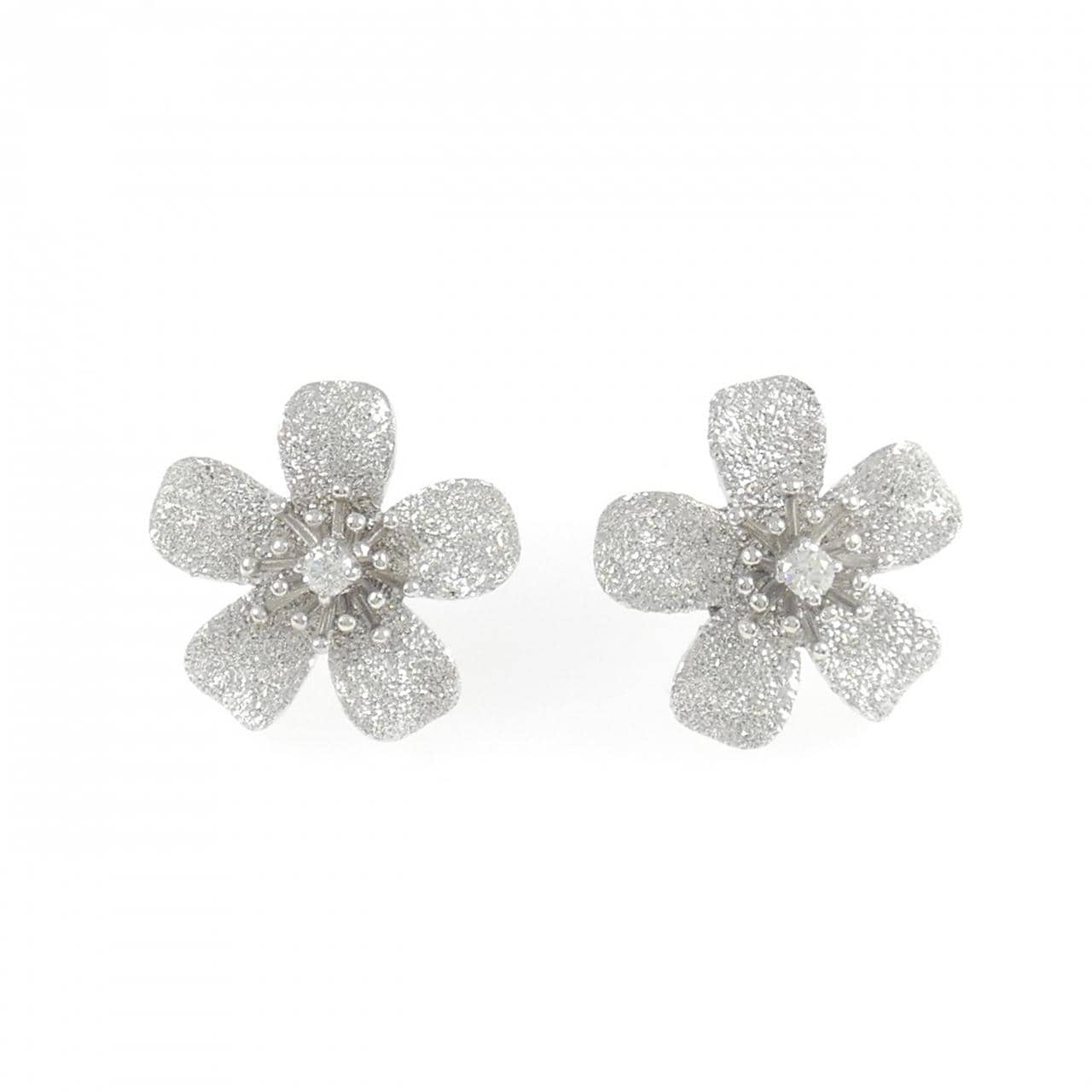 K18WG フラワー ダイヤモンド ピアス 0.10CT