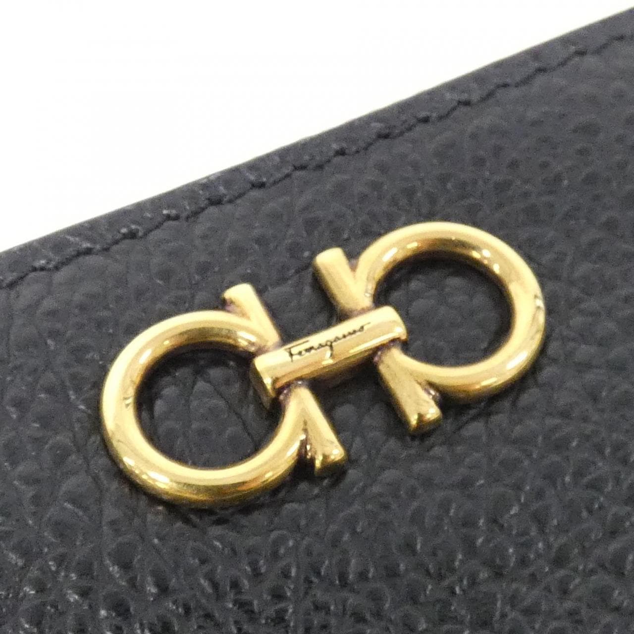 サルヴァトーレフェラガモ 22 0383 コイン＆キーケース