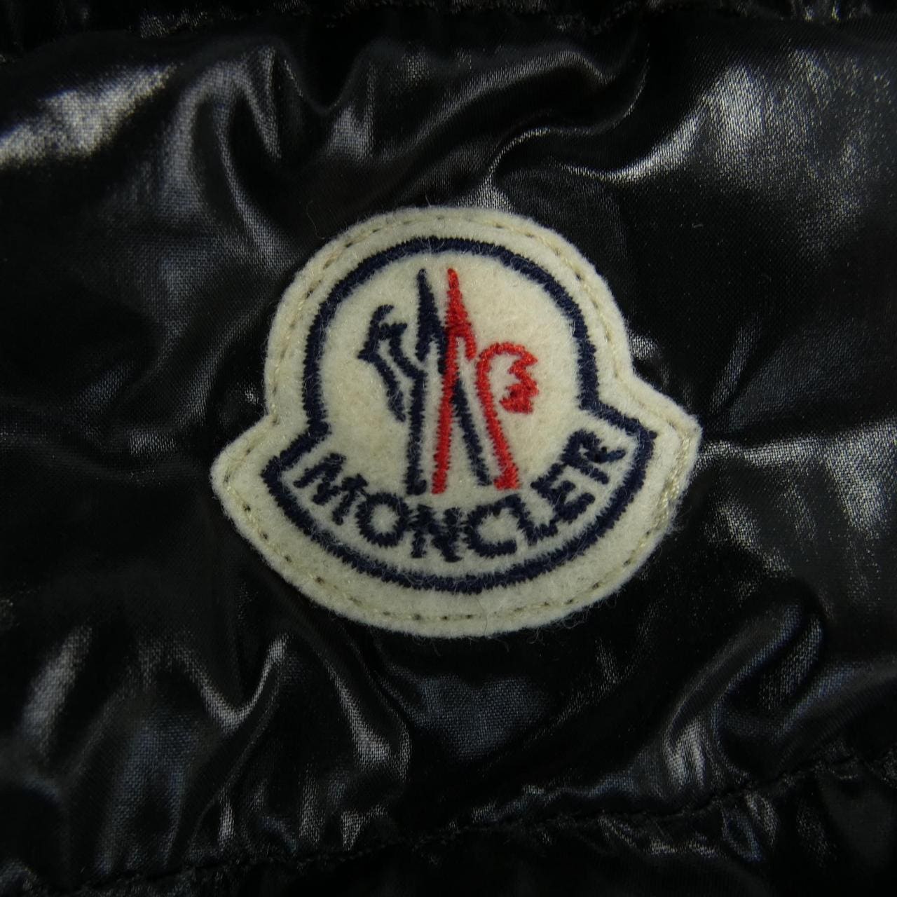 モンクレール MONCLER ダウンジャケット