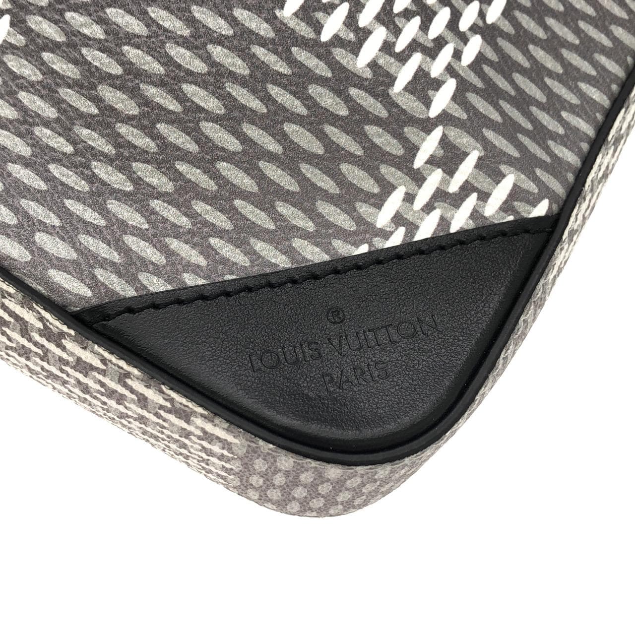 ルイヴィトン ダミエ グラフィット 3D トリオ メッセンジャー N50027 ショルダーバッグ