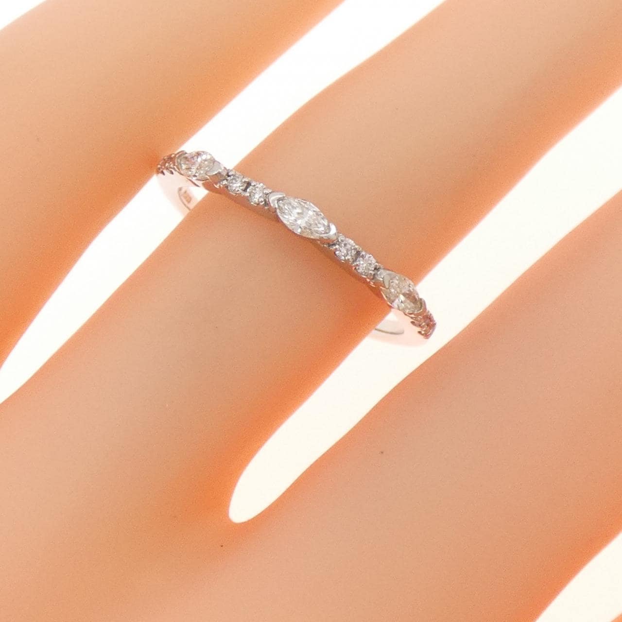 【新品】PT900 ダイヤモンド リング 0.25CT