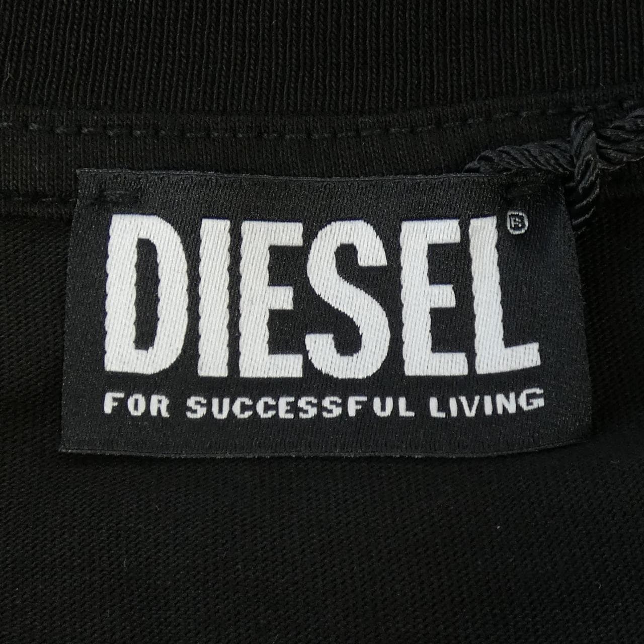 ディーゼル DIESEL A16861 RPAT1 900 Tシャツ