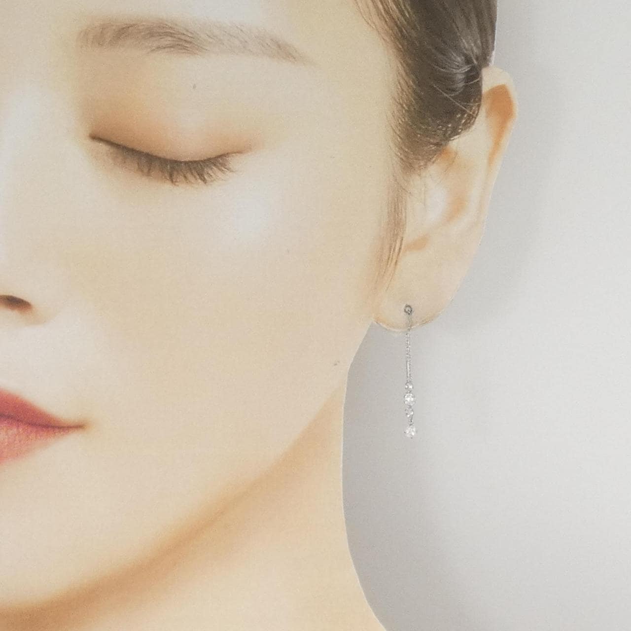 K10WG キュービック ピアス