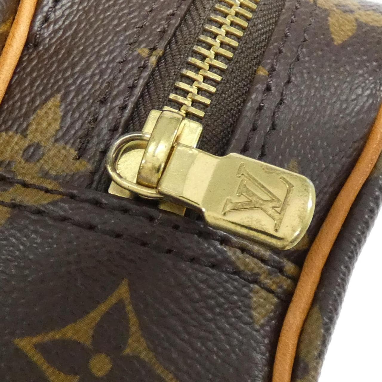 LOUIS VUITTON Monogram Nile M45244 單肩包