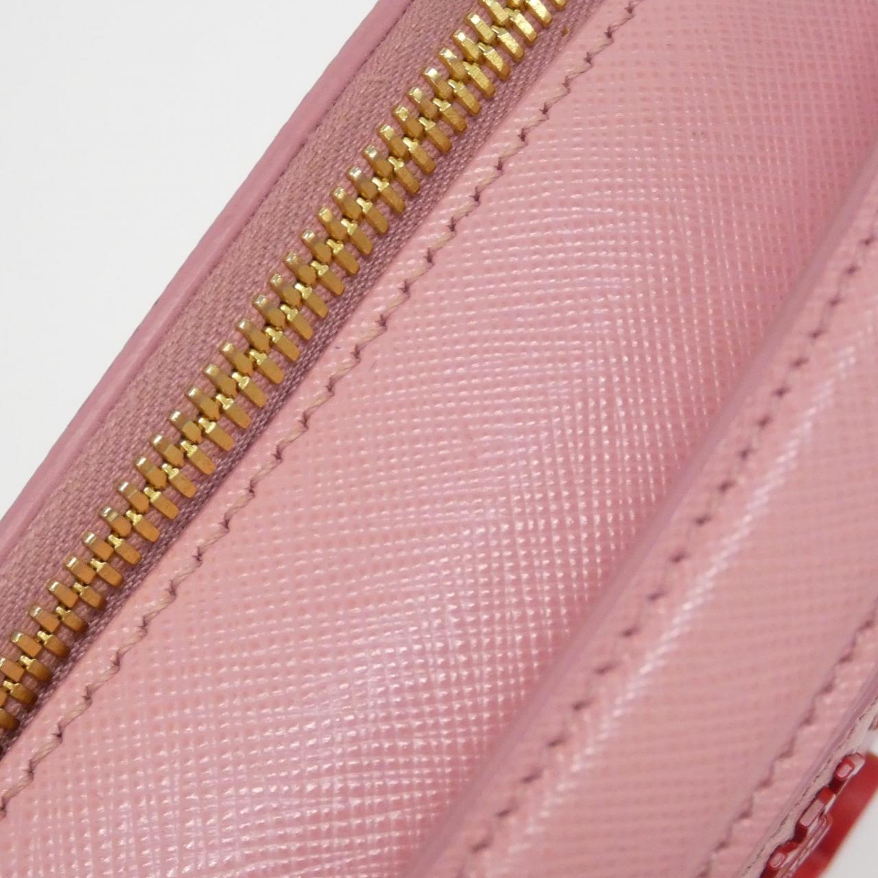 Prada 1BH123包