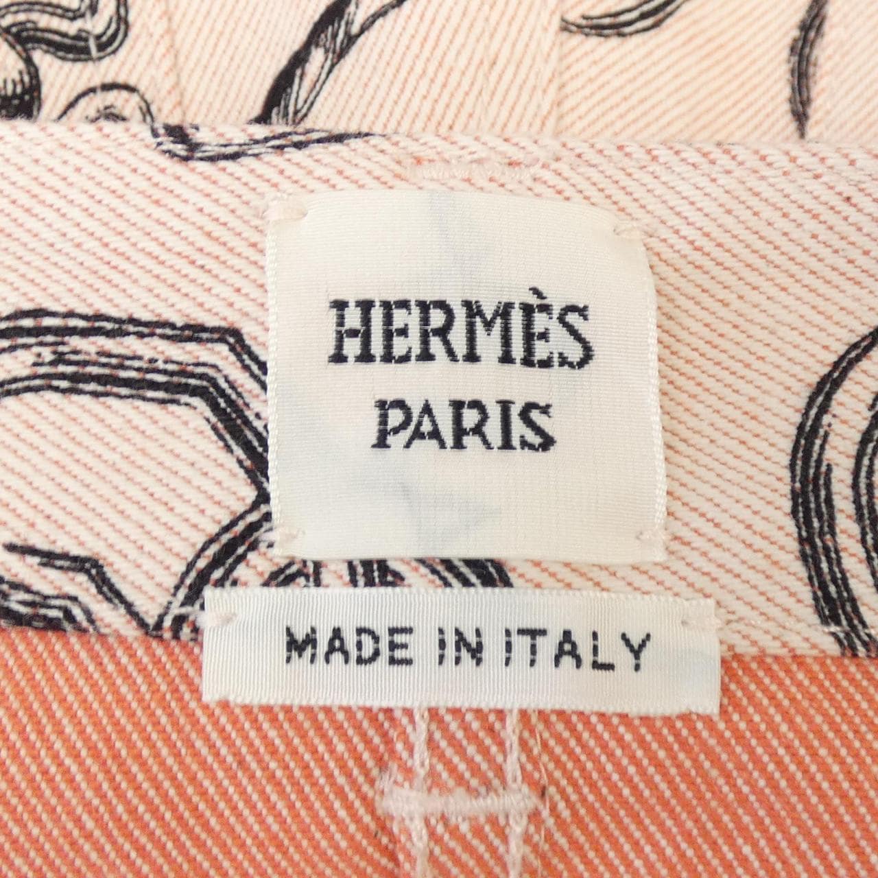 エルメス HERMES カレイドスコープエフェクトフィネス クルードセル カルトゥッシュ 4H0462DD ショートパンツ