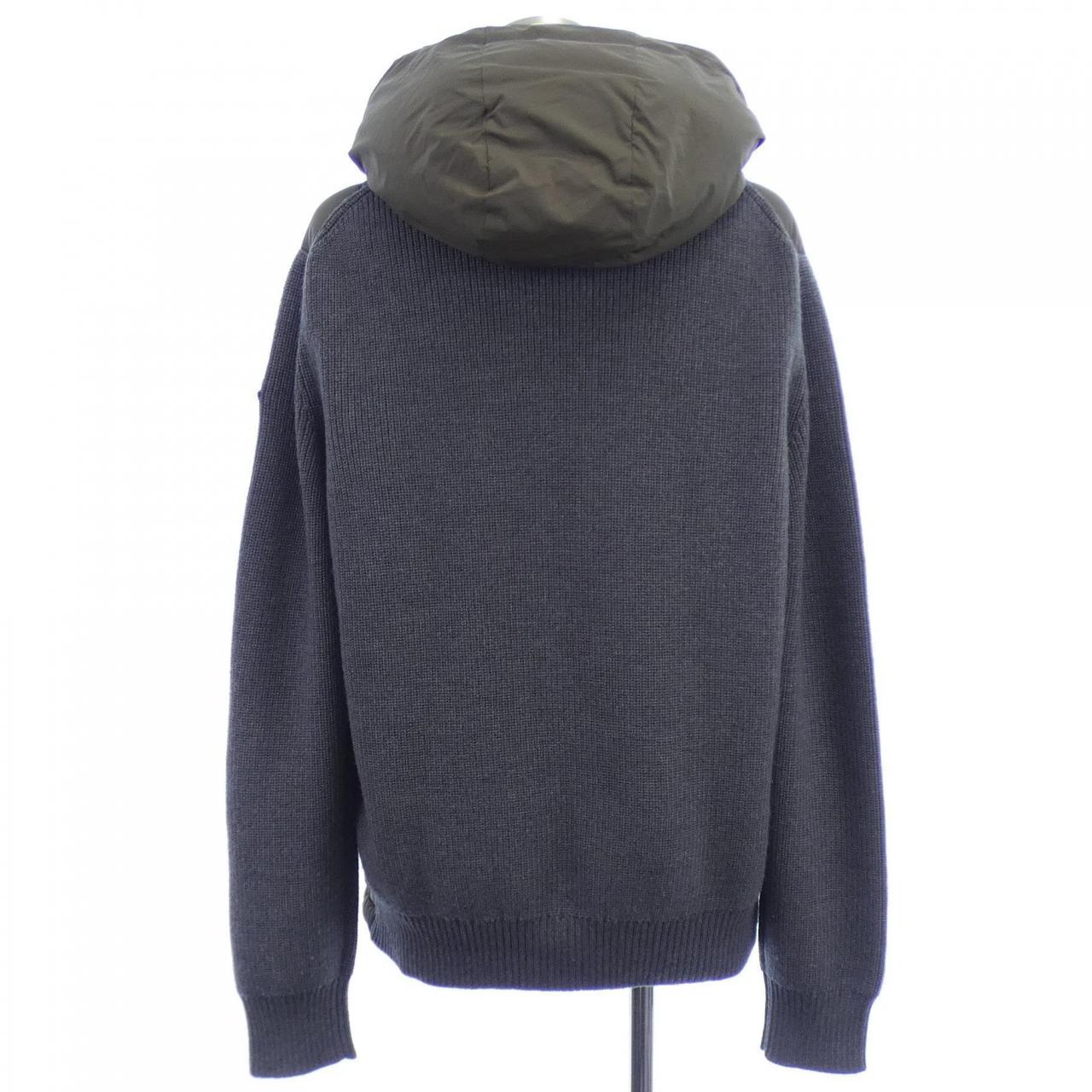 モンクレール MONCLER ダウンジャケット