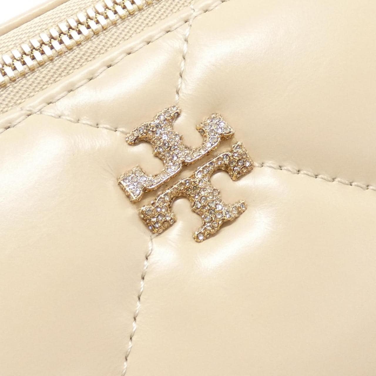【新品】トリーバーチ キラ PAVE LOGO DIAMOND QUILT VANITY CASE 162145 ショルダーバッグ
