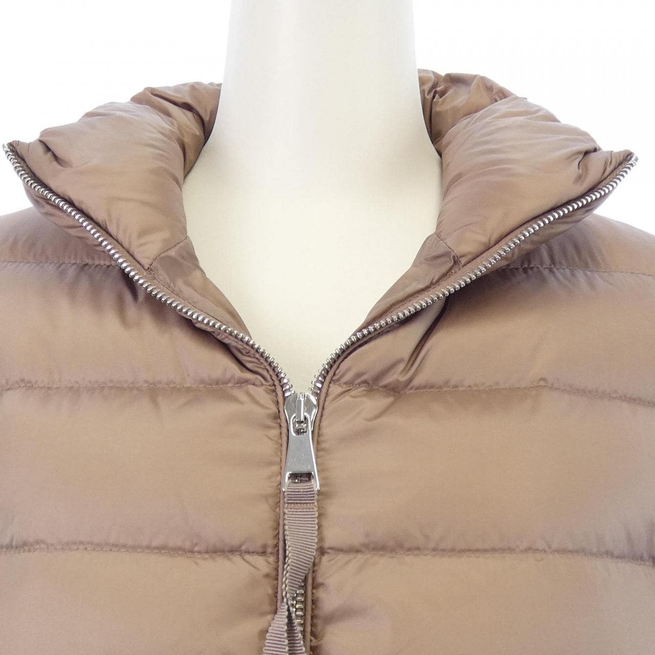 モンクレール MONCLER 20939B51100 ダウンジャケット