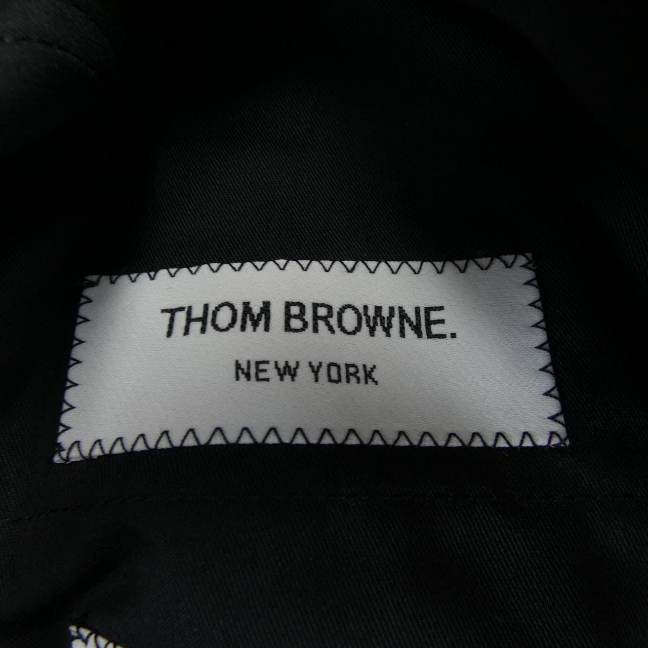 トムブラウン THOM BROWNE クラシック ツイル バックストラップ ショート MTC002A ショートパンツ