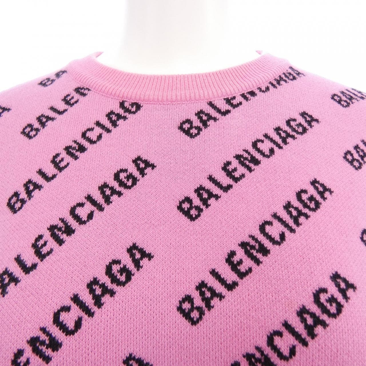 バレンシアガ BALENCIAGA 704421 T3233 ニット