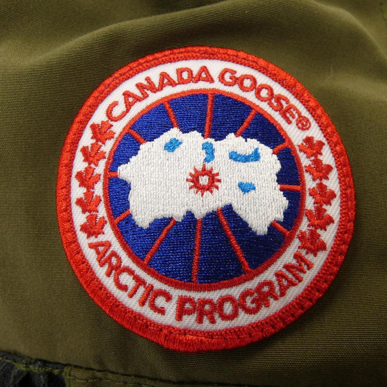 カナダグース CANADA GOOSE 2530L MONTEBELLO モンテベロ ダウンジャケット