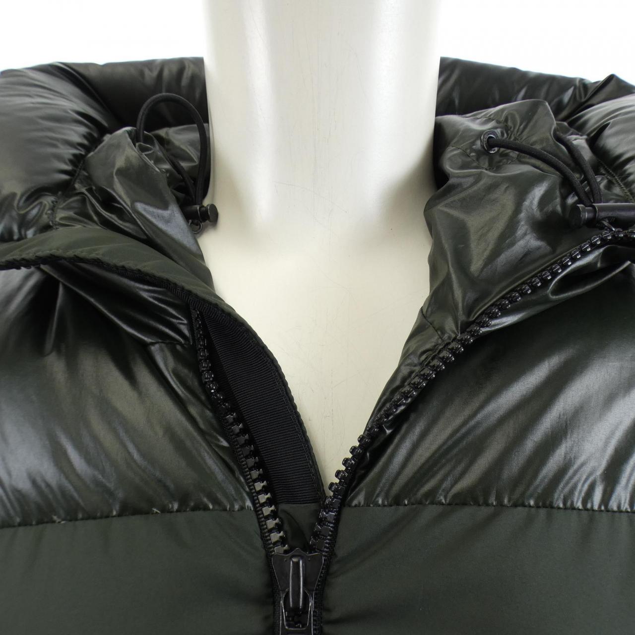 モンクレール MONCLER DAMAVAND ダウンジャケット