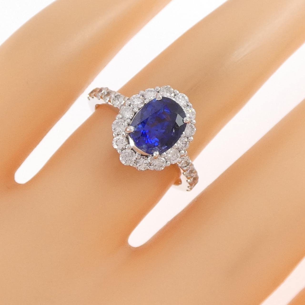 K18WG サファイヤ リング 1.82CT