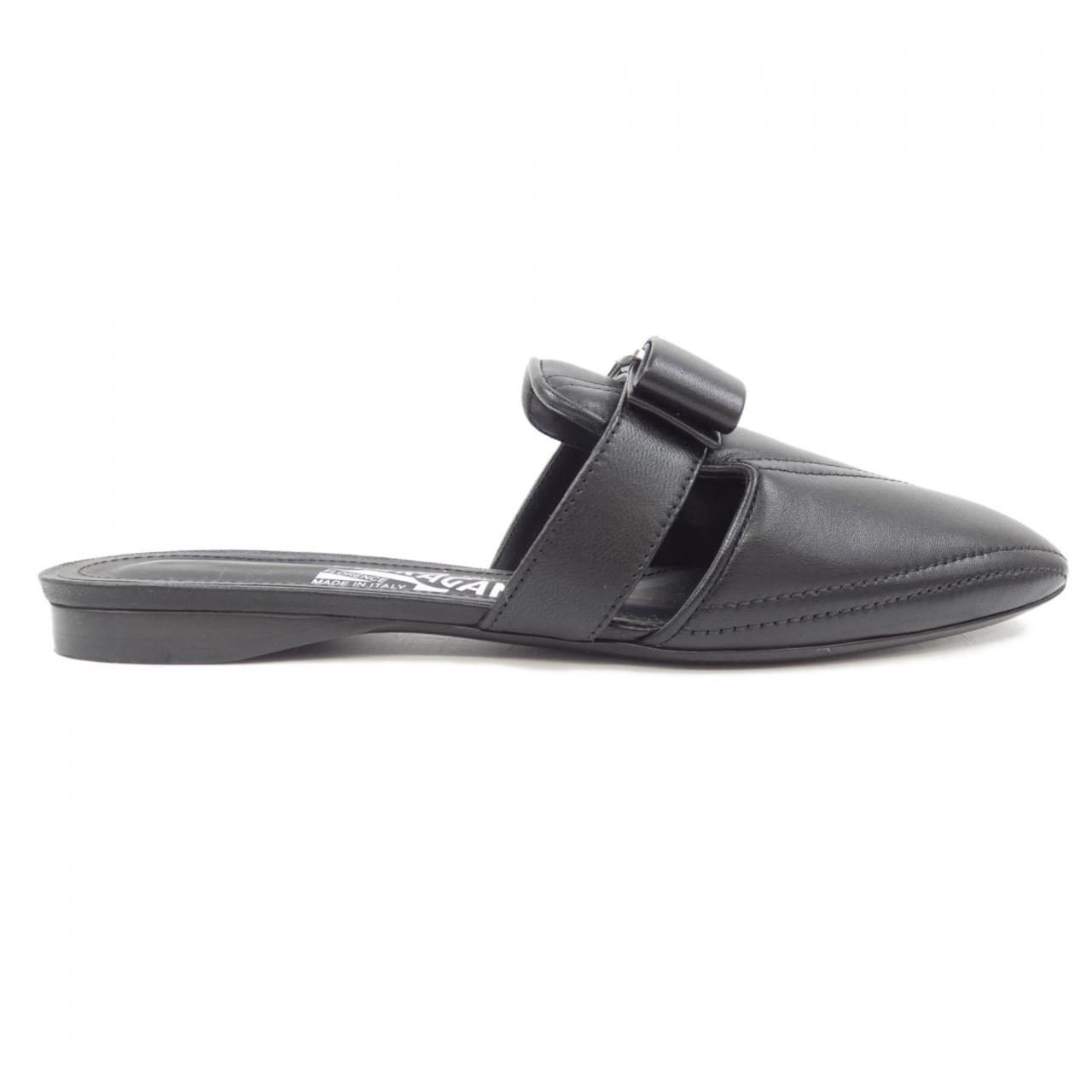 サルヴァトーレフェラガモ SALVATORE FERRAGAMO サンダル