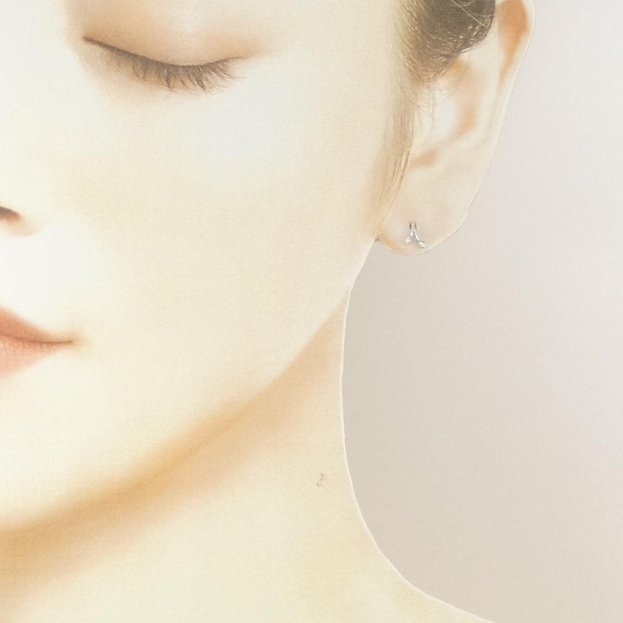 K14WG ダイヤモンド ピアス 0.06CT