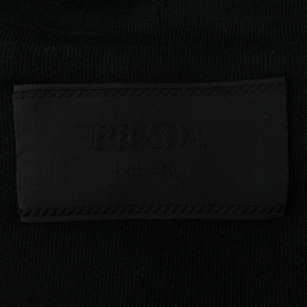 プラダ PRADA トライアングルロゴ UJL45B SOOO 11CC パーカー