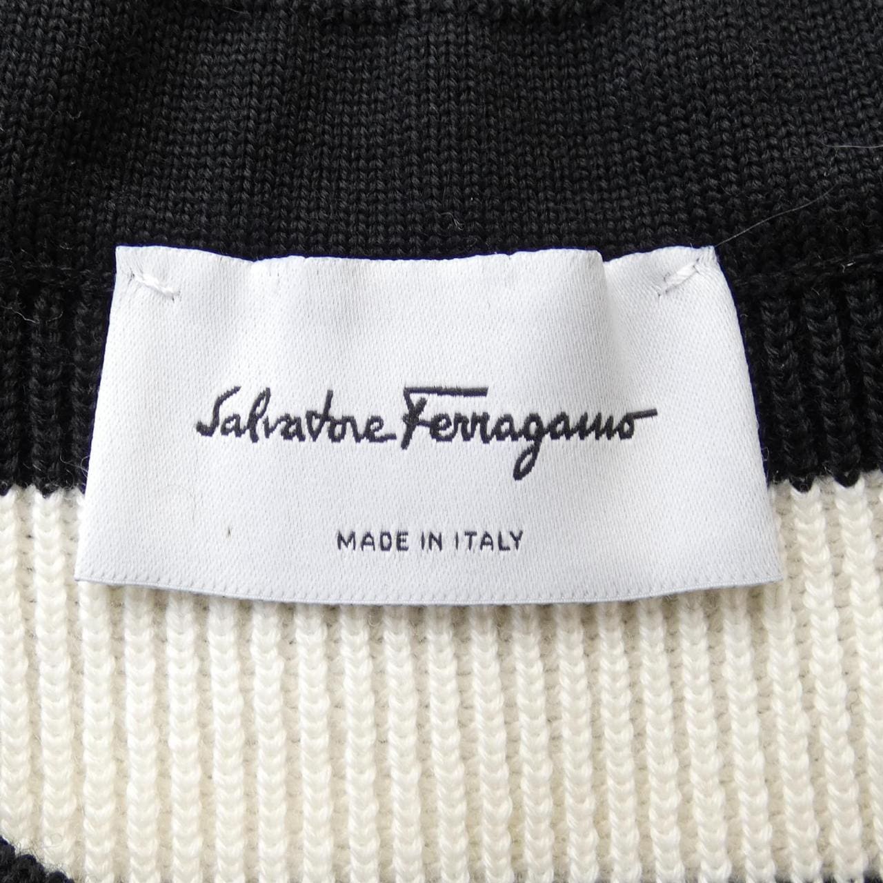 サルヴァトーレフェラガモ SALVATORE FERRAGAMO ニット