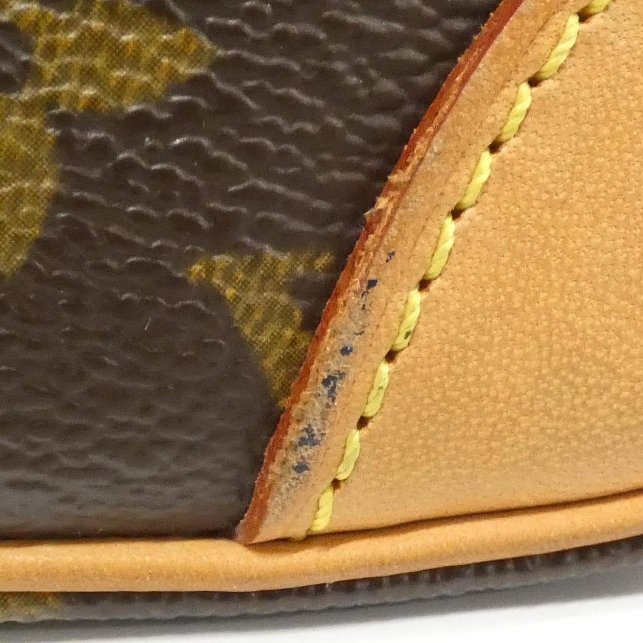 ルイヴィトン モノグラム アマゾン M45236 ショルダーバッグ