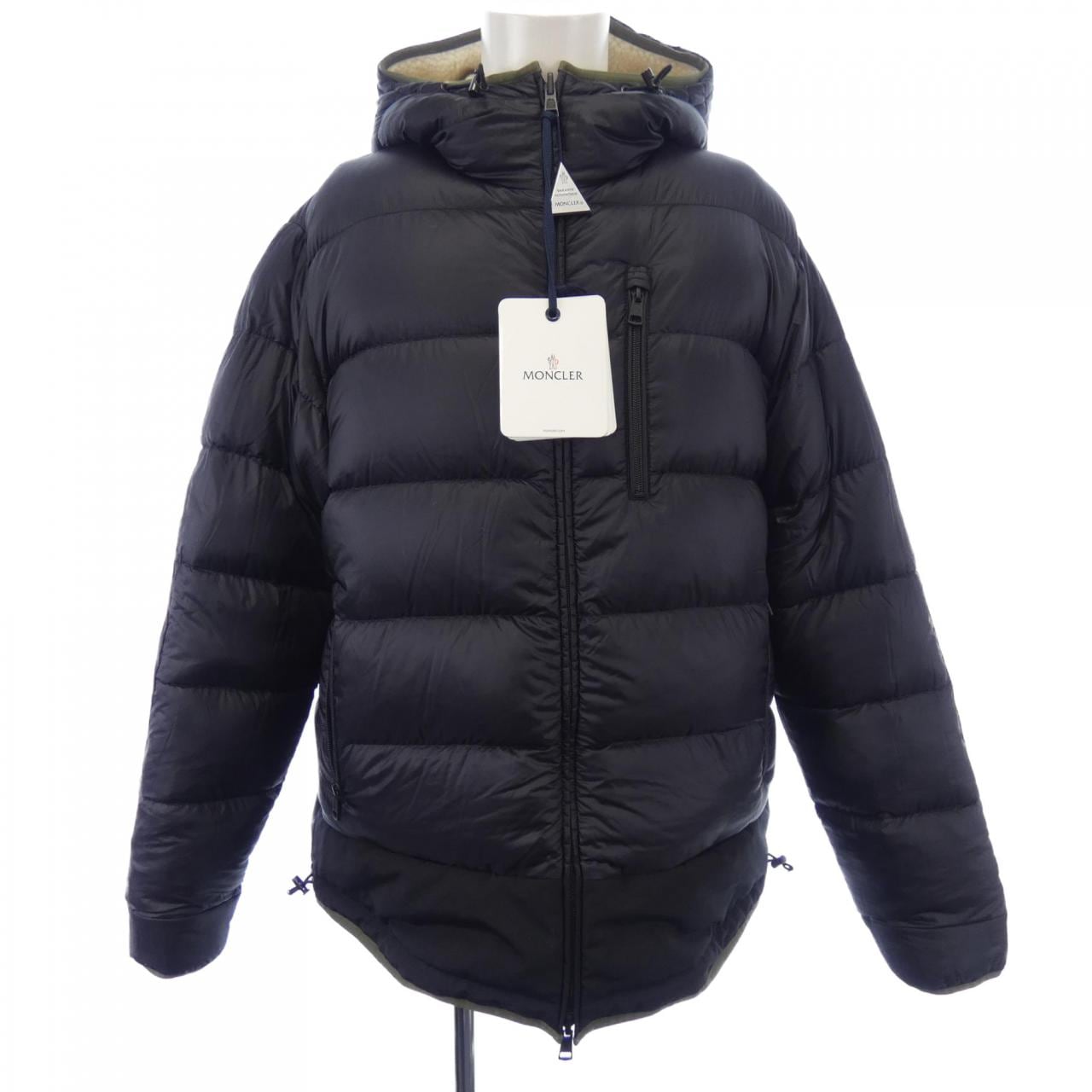 モンクレール MONCLER ダウンジャケット