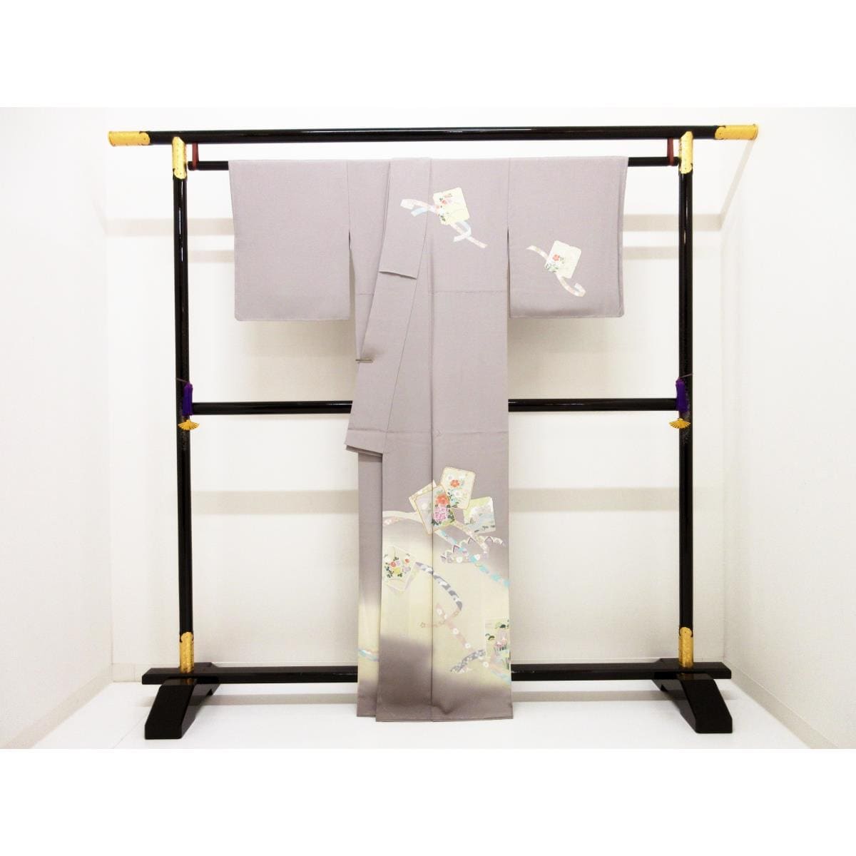 【未使用品】訪問着　友禅加工　刺繍入り