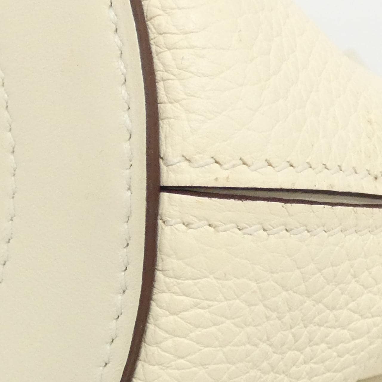 エルメス イン ザ ループ 18cm 084274CC バッグ