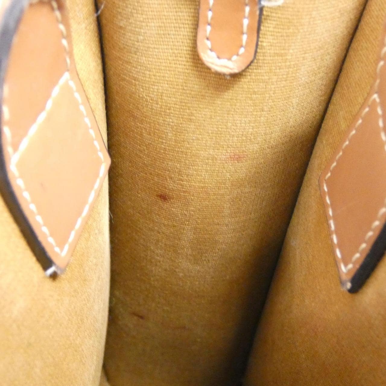 セリーヌ ミニ バーティカル カバ 194372BZK バッグ