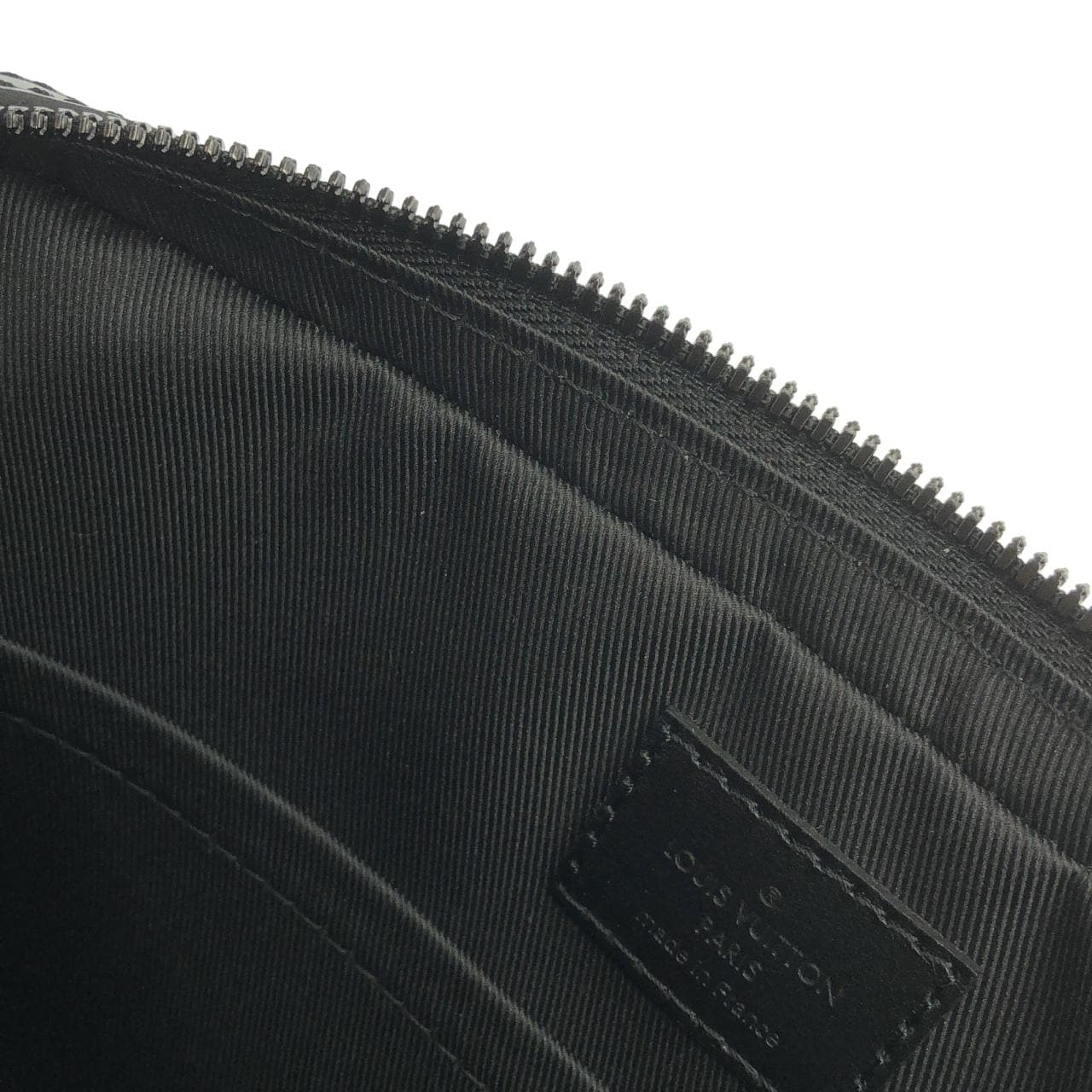 ルイヴィトン モノグラム シャドウ デュオ メッセンジャー M69827 ショルダーバッグ