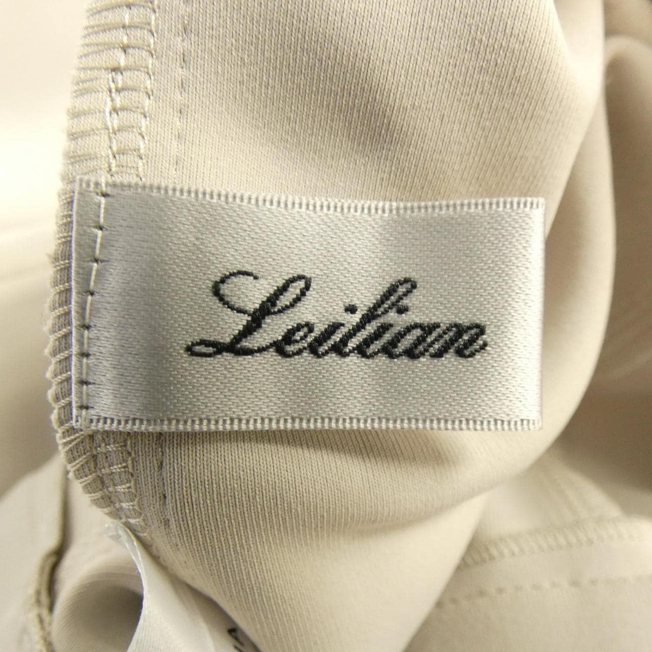 レリアン LEILIAN トップス